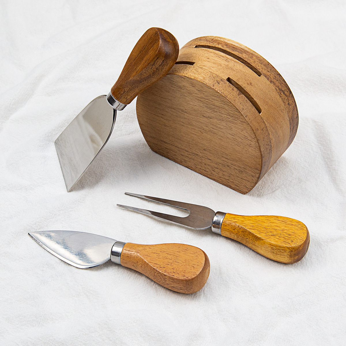 3-Piece Cheese Knife Set with Wooden Half-Moon Block – Stainless Steel & Solid Wood Handles